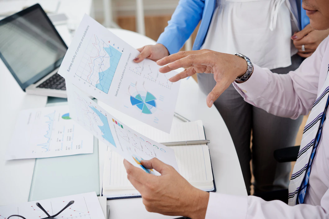 افزایش بهره وری و درآمد در بیمارستان: راهکارهای مدیریت هزینه ها و افزایش کسب و کار